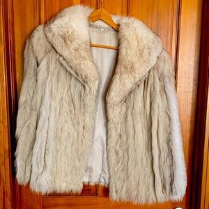 Silver Fox jacket -Vintage 1980s. Excellent condition.  Fully lined